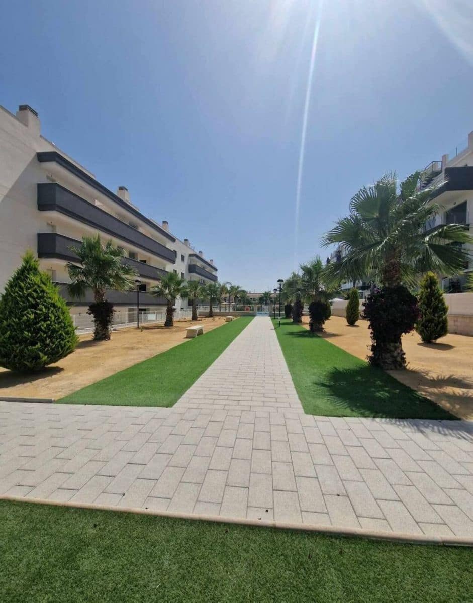 2 makuuhuone Huoneisto myytävänä paikassa Orihuela Costa mukana uima-altaan - 229 990 € (Ref: 10092870)