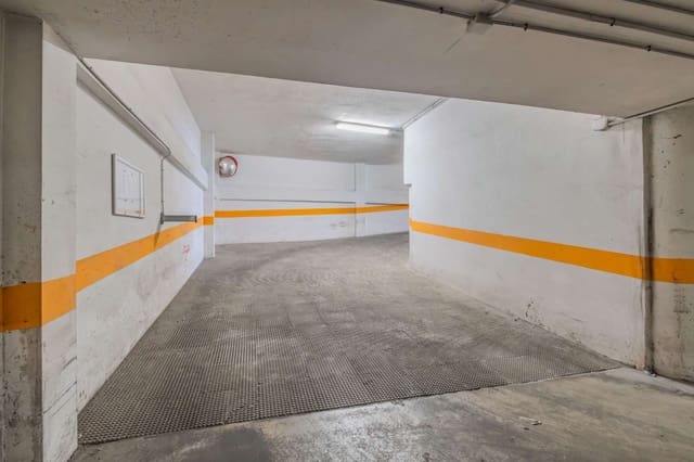 Garaje en Parque de las Naciones, Torrevieja en venta - 16.000 € (Ref: 10092976)