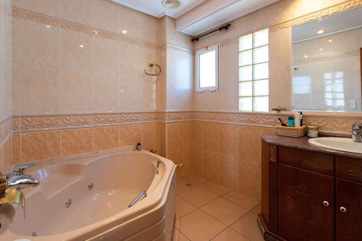 4 soveværelse Villa til salg i Torrevieja - € 525.000 (Ref: 10092989)