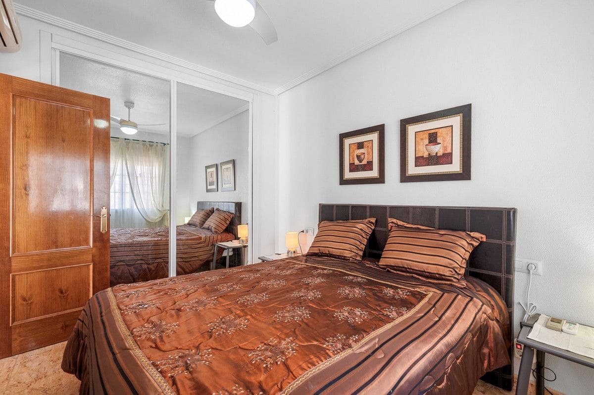 3 sovrum Villa till salu i El Raso med pool - 290 000 € (Ref: 10092991)