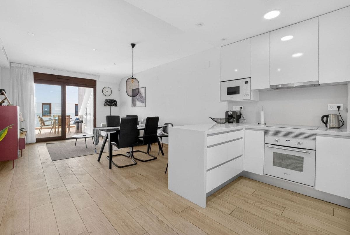 2 camera da letto Appartamento in vendita in Los Balcones con piscina - 295.000 € (Rif: 10093000)