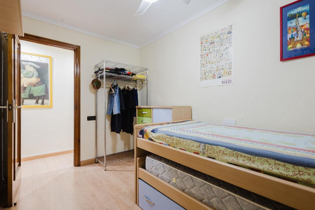 Apartamento de 3 habitaciones en Torrevieja en venta - 236.000 € (Ref: 10093281)