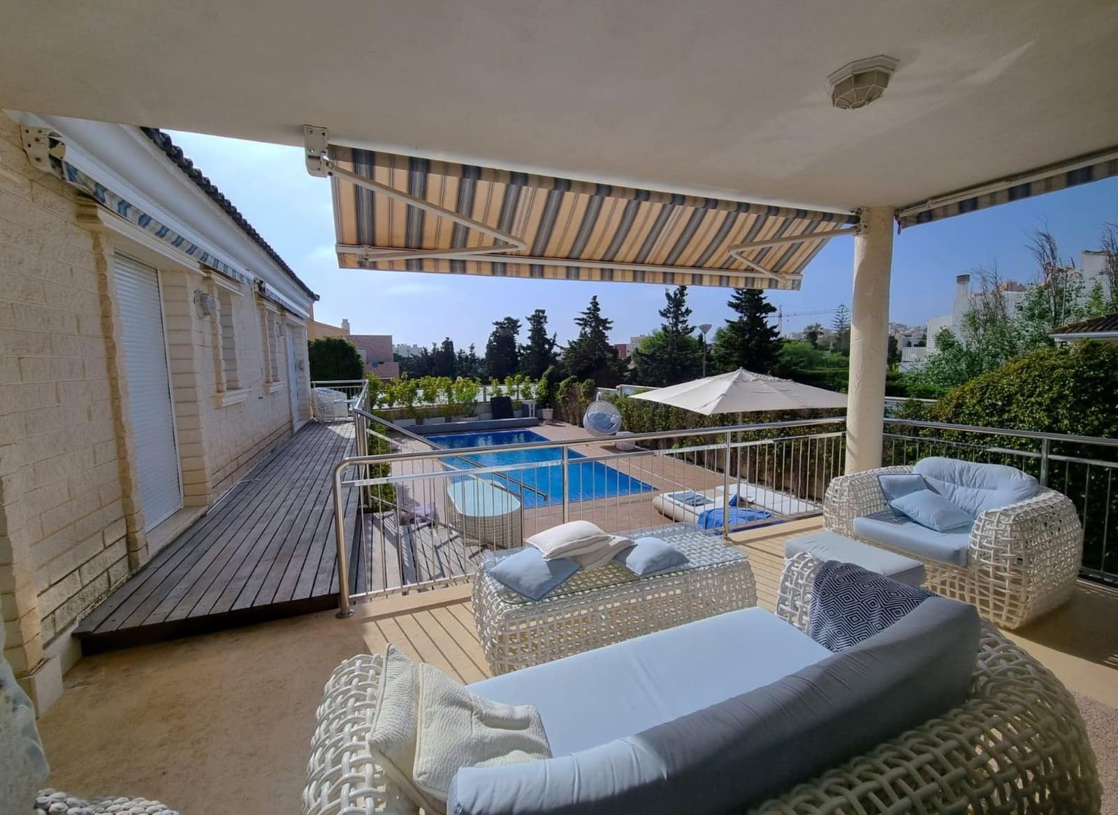 5 soveværelse Villa til salg i La Mata med swimmingpool - € 1.170.000 (Ref: 10093612)