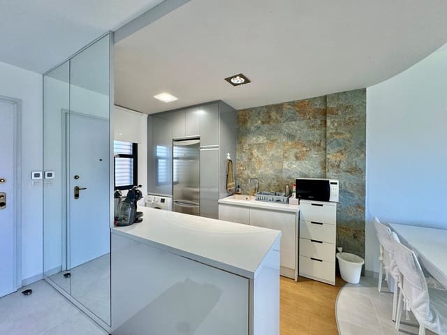 Apartamento de 2 habitaciones en Orihuela en venta con piscina garaje - 269.000 € (Ref: 10093962)