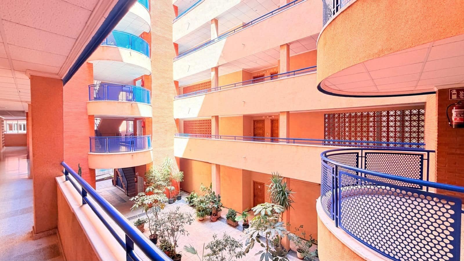 3 soverom Leilighet til salgs i Torrevieja med svømmebasseng - € 229 900 (Ref: 10094348)