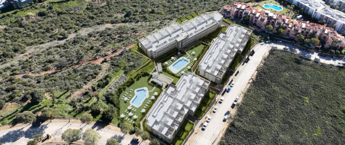3 makuuhuone Huoneisto myytävänä paikassa Manilva mukana uima-altaan - 545 000 € (Ref: 10098014)