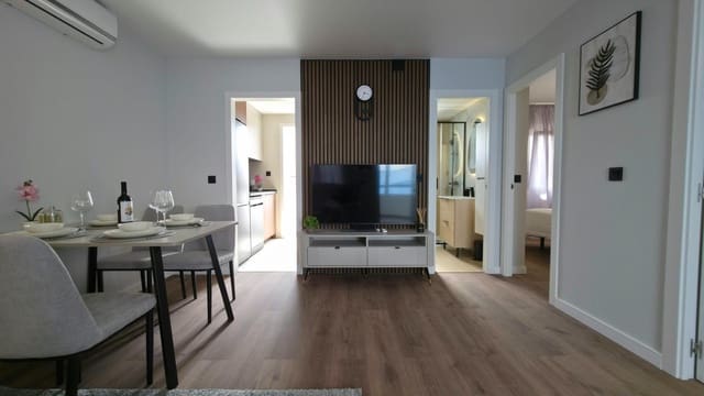 Bungalow de 2 habitaciones en Torreblanca, Torrevieja en venta con piscina - 199.000 € (Ref: 10098077)