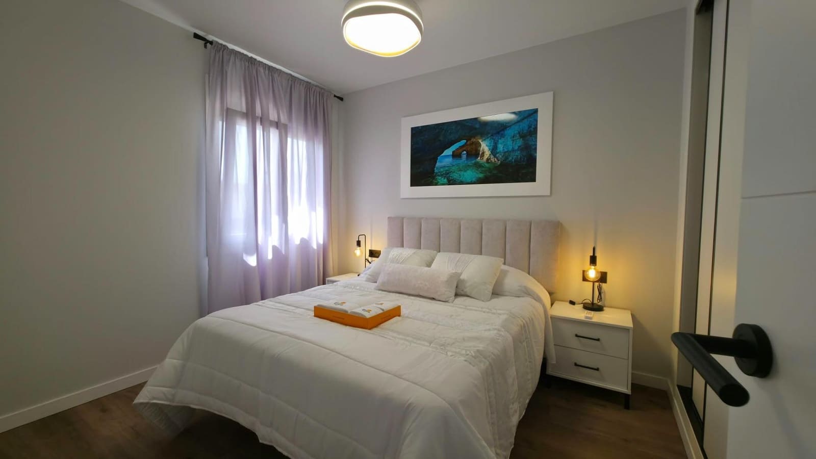Bungalow de 2 habitaciones en Torrevieja en venta con piscina - 199.000 € (Ref: 10098077)