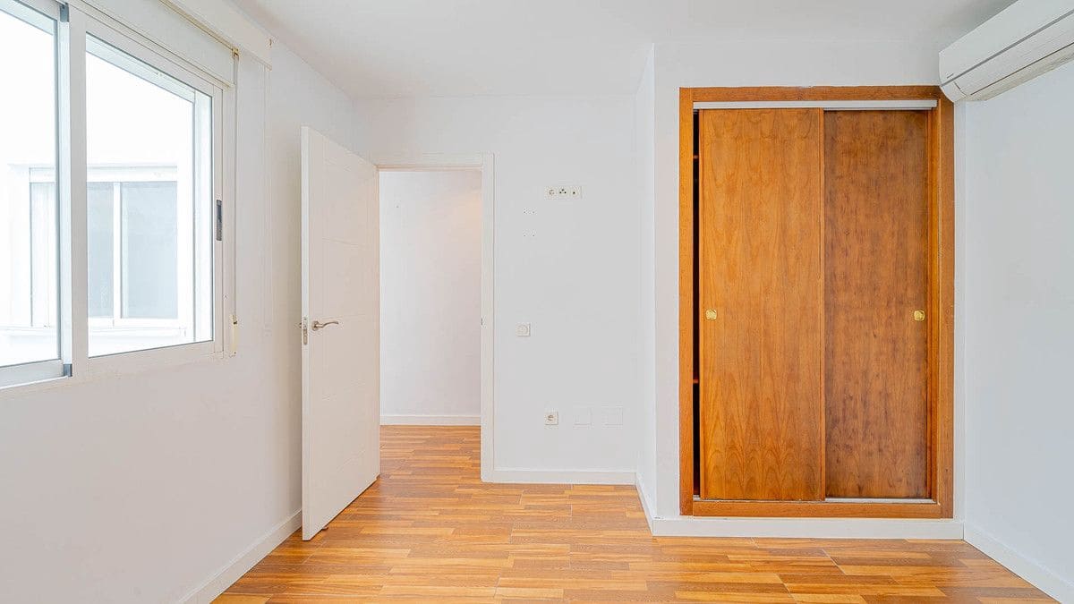 2 Zimmer Apartment zu verkaufen in Torrevieja - 150.000 € (Ref: 10098152)