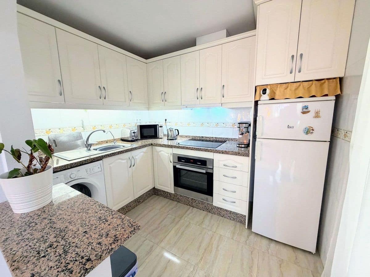 2 soverom Leilighet til salgs i Orihuela Costa med svømmebasseng - € 219 000 (Ref: 10101956)