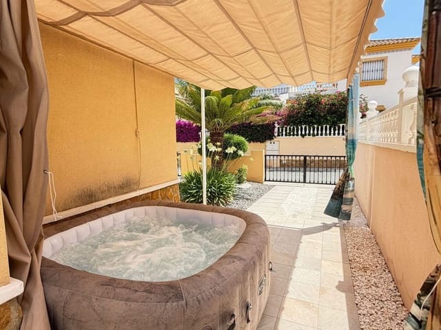 2 soverom Leilighet til salgs i Villamartin, Orihuela med svømmebasseng - € 219 000 (Ref: 10101956)