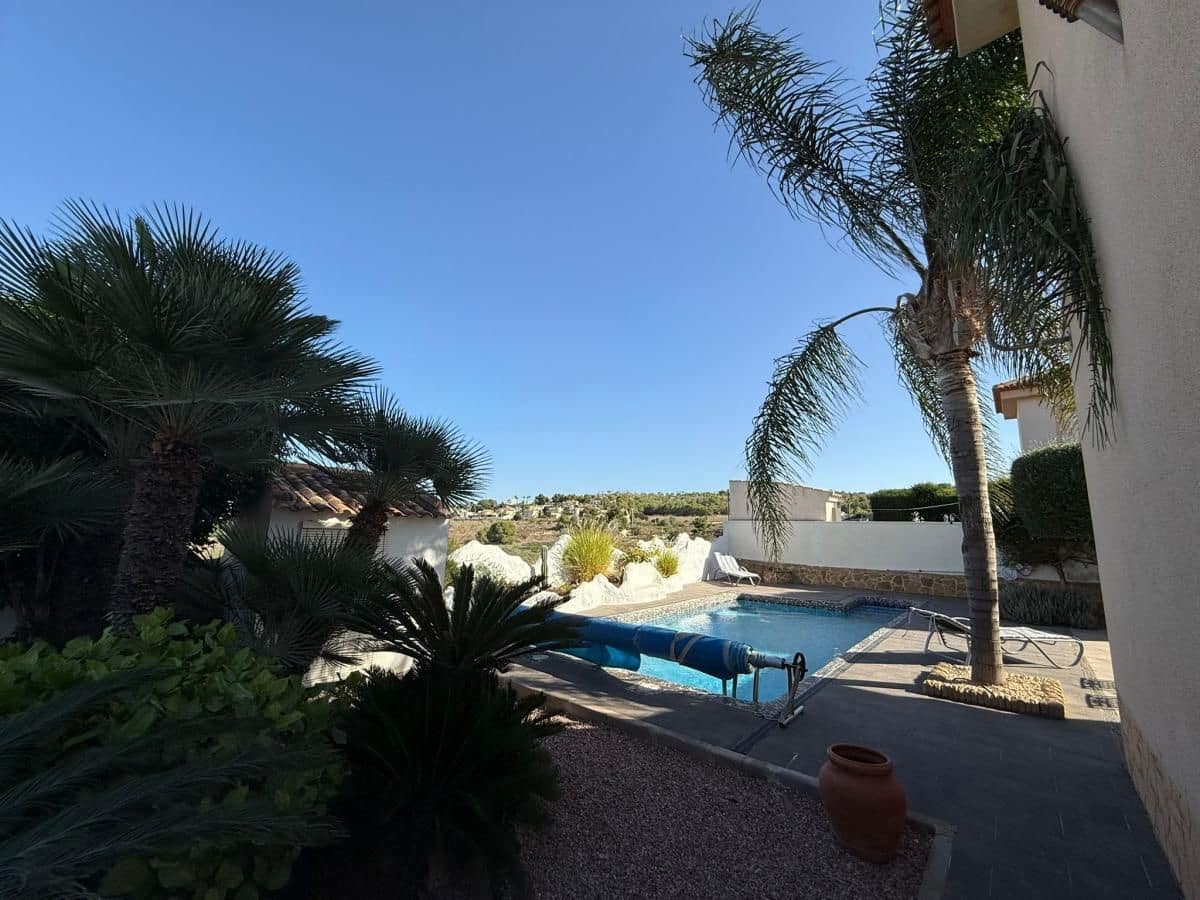 3 slaapkamer Villa te koop in San Miguel de Salinas - € 525.000 (Ref: 10102192)