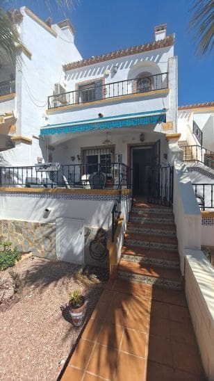 2 soveværelse Byhus til salg i Orihuela Costa - € 249.995 (Ref: 10102201)