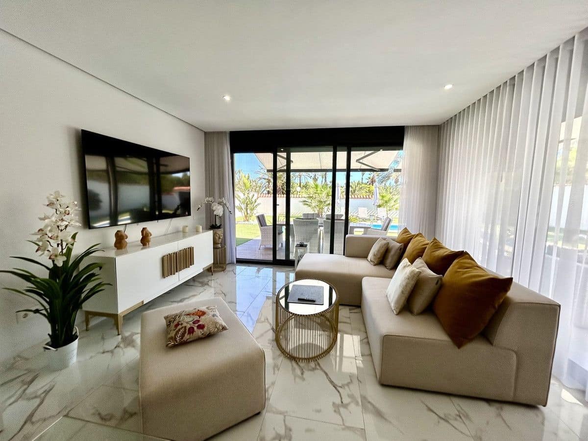 3 soverom Villa til salgs i Estrella de Mar - € 1 598 000 (Ref: 10104381)