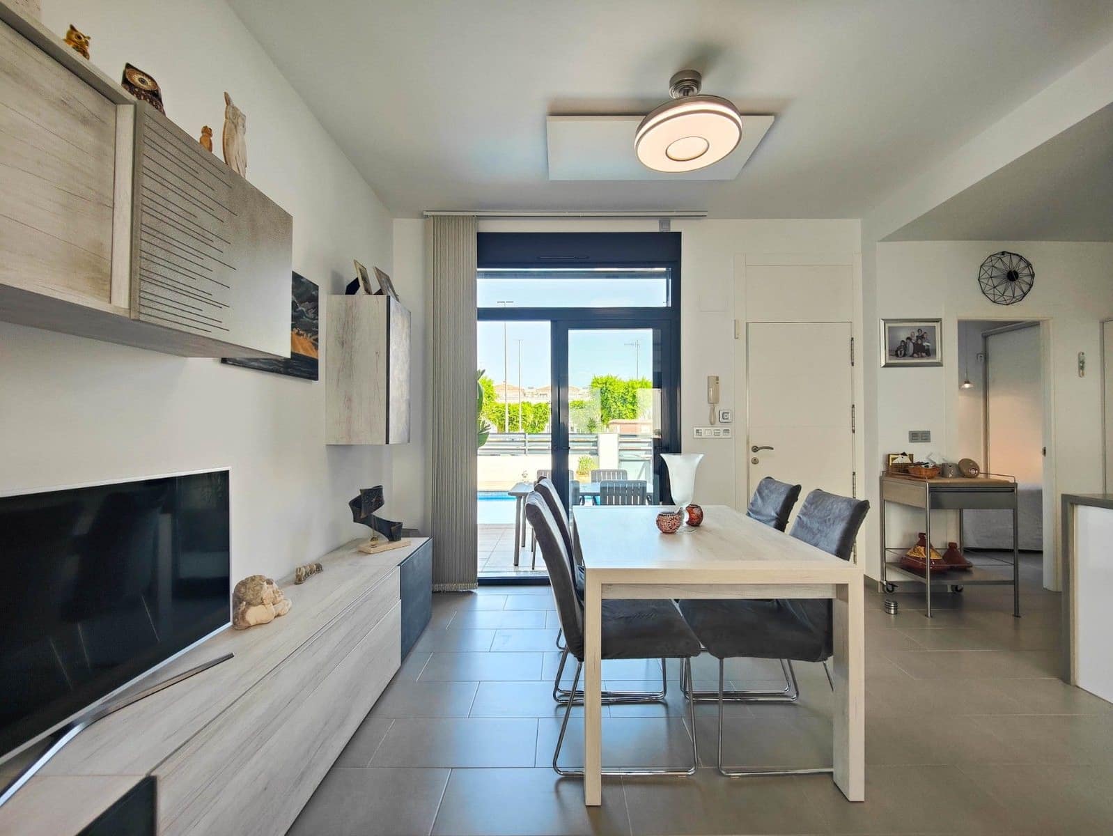 2 Zimmer Villa zu verkaufen in Formentera del Segura - 285.000 € (Ref: 10104474)