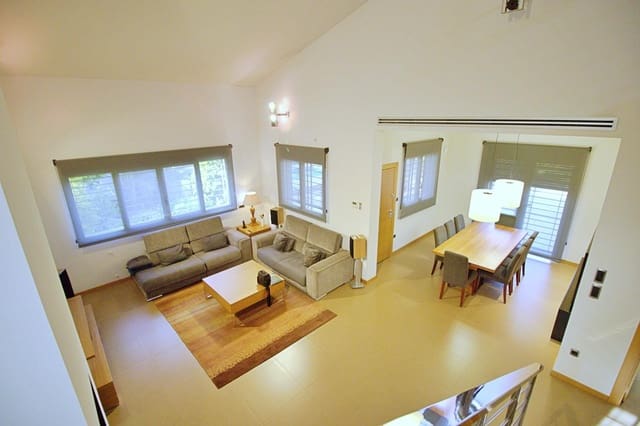 4 bedroom Villa for sale in Peña de las Águilas, Elche / Elx with pool - € 814,800 (Ref: 10105911)