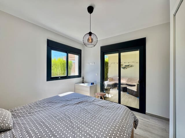 2 soverom Leilighet til salgs i Villamartin, Orihuela med svømmebasseng garasje - € 220 000 (Ref: 10106613)