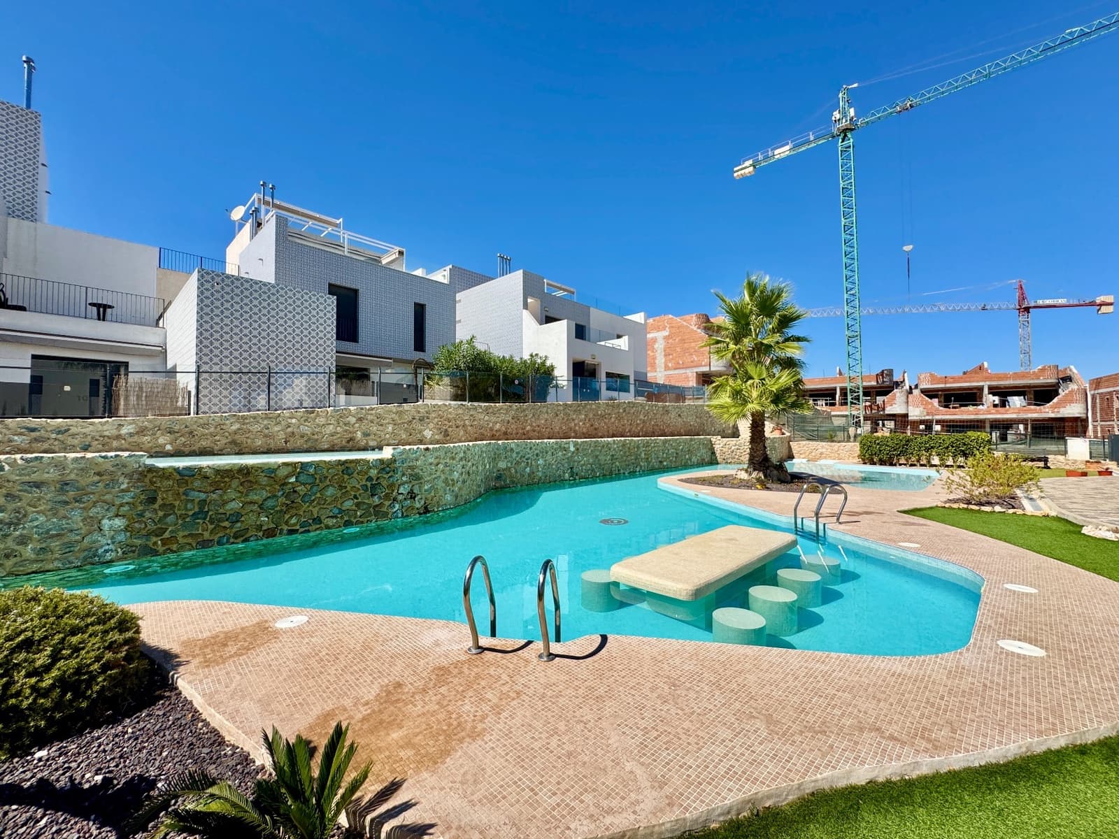 2 soverom Leilighet til salgs i Villamartin med svømmebasseng garasje - € 220 000 (Ref: 10106613)