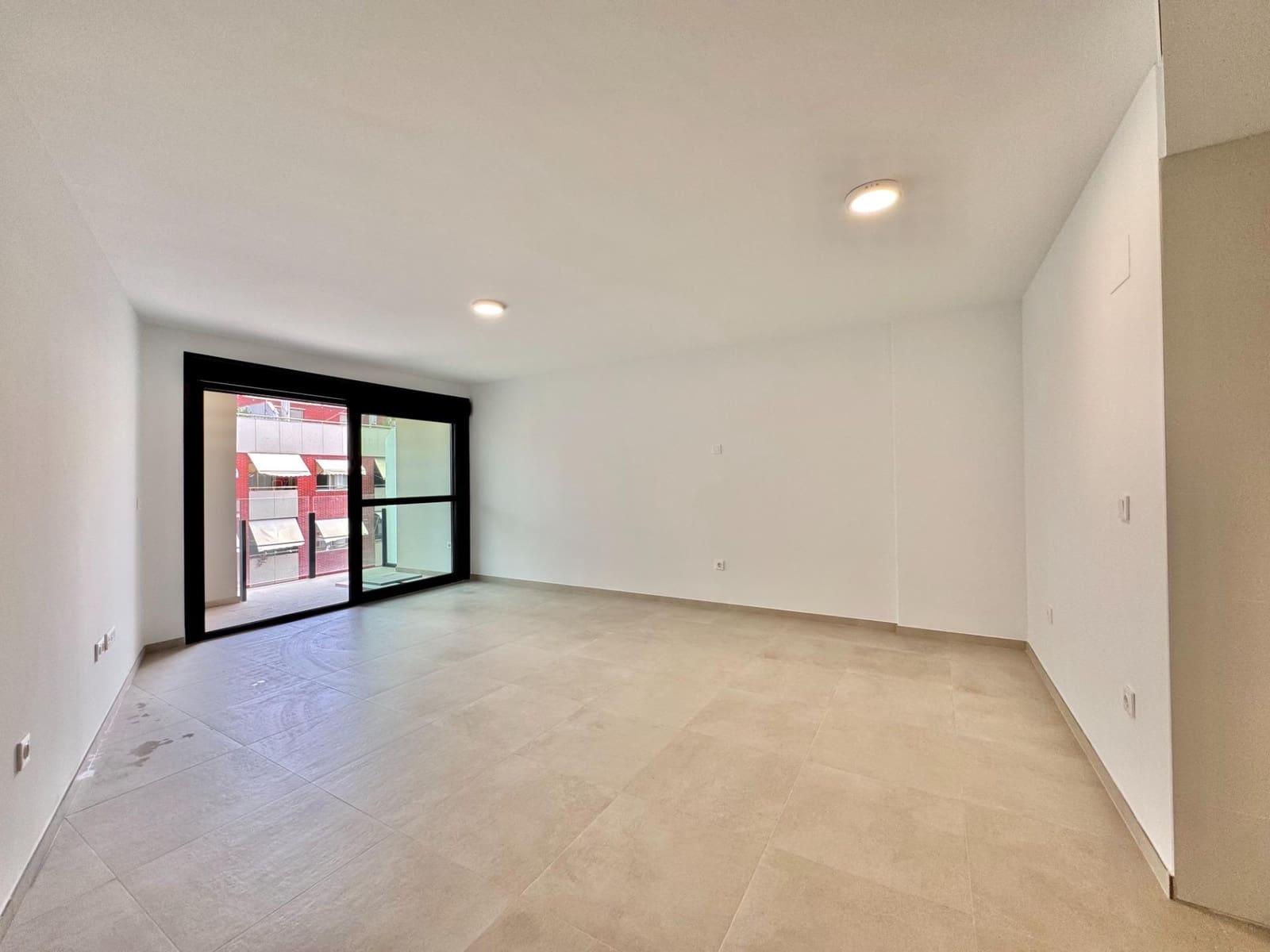3 bedroom Apartment for sale in Alicante / Alacant city with pool - € 320,000 (Ref: 10106617)