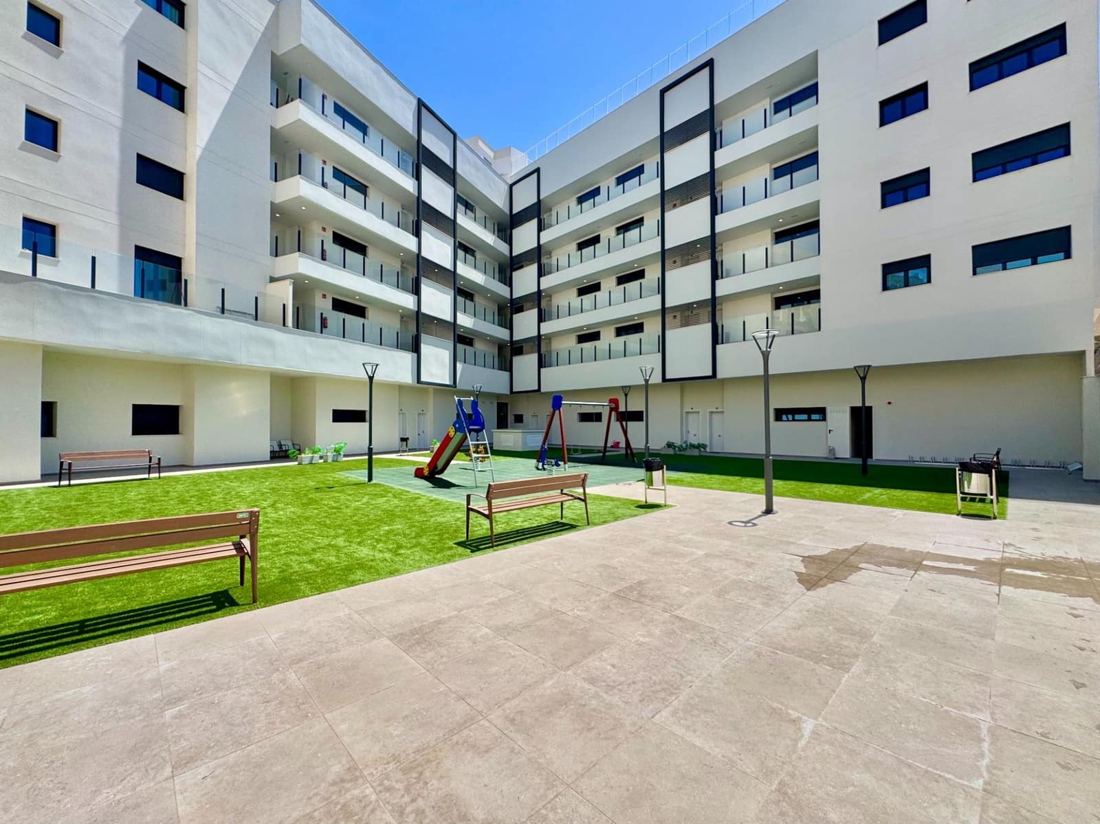 3 bedroom Apartment for sale in Alicante / Alacant city with pool - € 320,000 (Ref: 10106617)