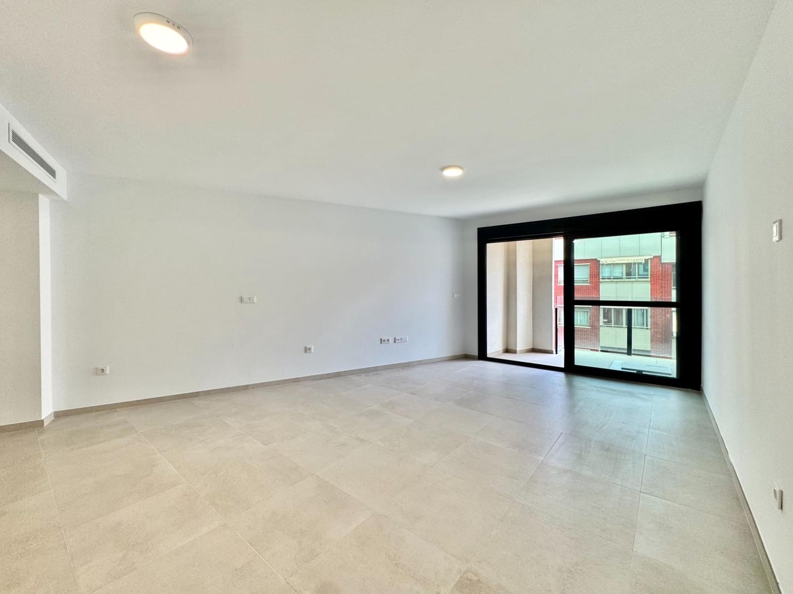 3 bedroom Apartment for sale in Alicante / Alacant city with pool - € 320,000 (Ref: 10106617)