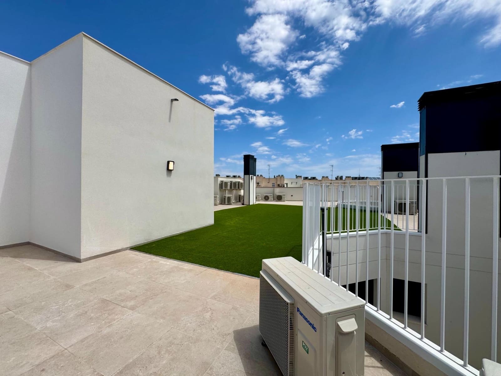 3 bedroom Apartment for sale in Alicante / Alacant city with pool - € 320,000 (Ref: 10106617)