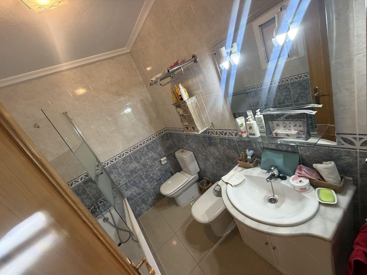 4 soverom Villa til salgs i Avileses med svømmebasseng - € 289 000 (Ref: 10106650)