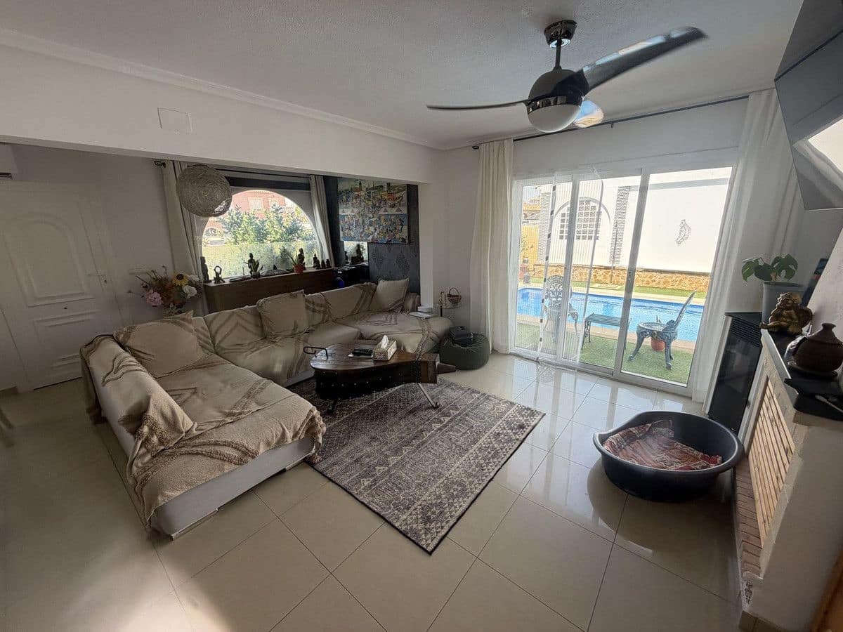 4 soverom Villa til salgs i Avileses med svømmebasseng - € 289 000 (Ref: 10106650)