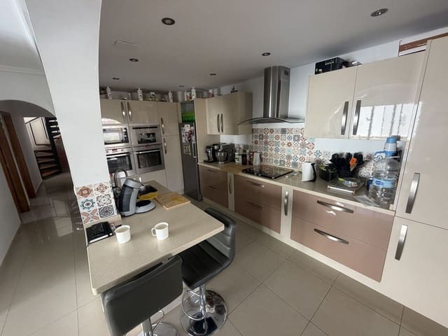 4 soverom Villa til salgs i Avileses, Murcia by med svømmebasseng - € 289 000 (Ref: 10106650)