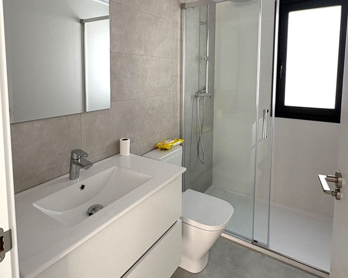 2 quarto Moradia para venda em Cox com piscina - 279 000 € (Ref: 10106719)