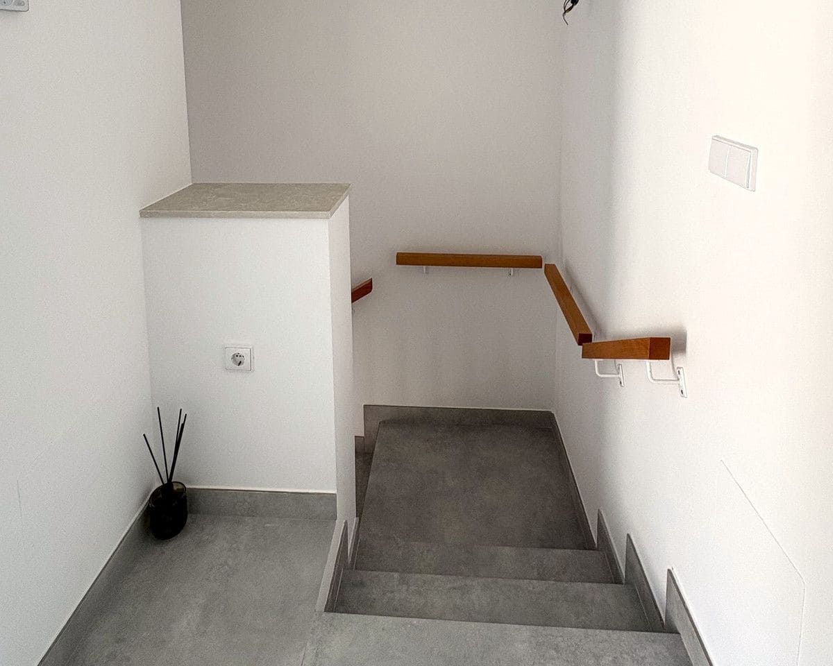 2 quarto Moradia para venda em Cox com piscina - 279 000 € (Ref: 10106719)