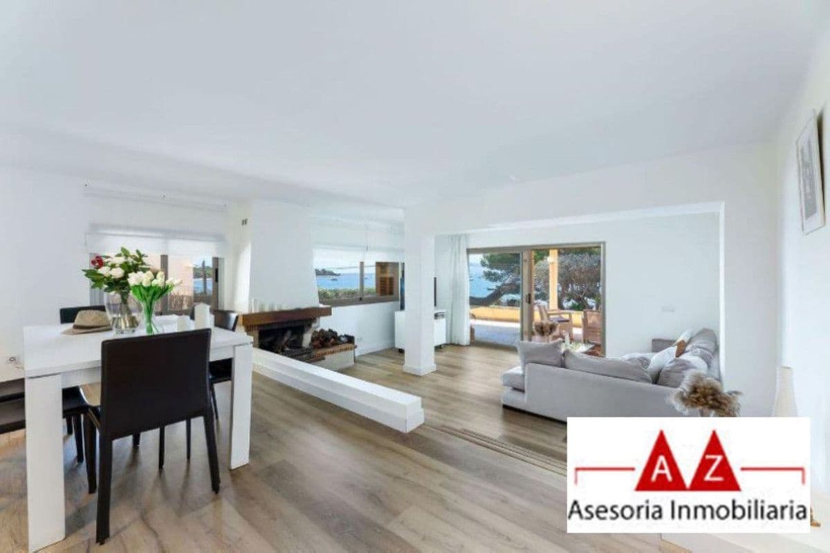4 bedroom Apartment for sale in Alcudia - € 1,390,000 (Ref: 10106731)
