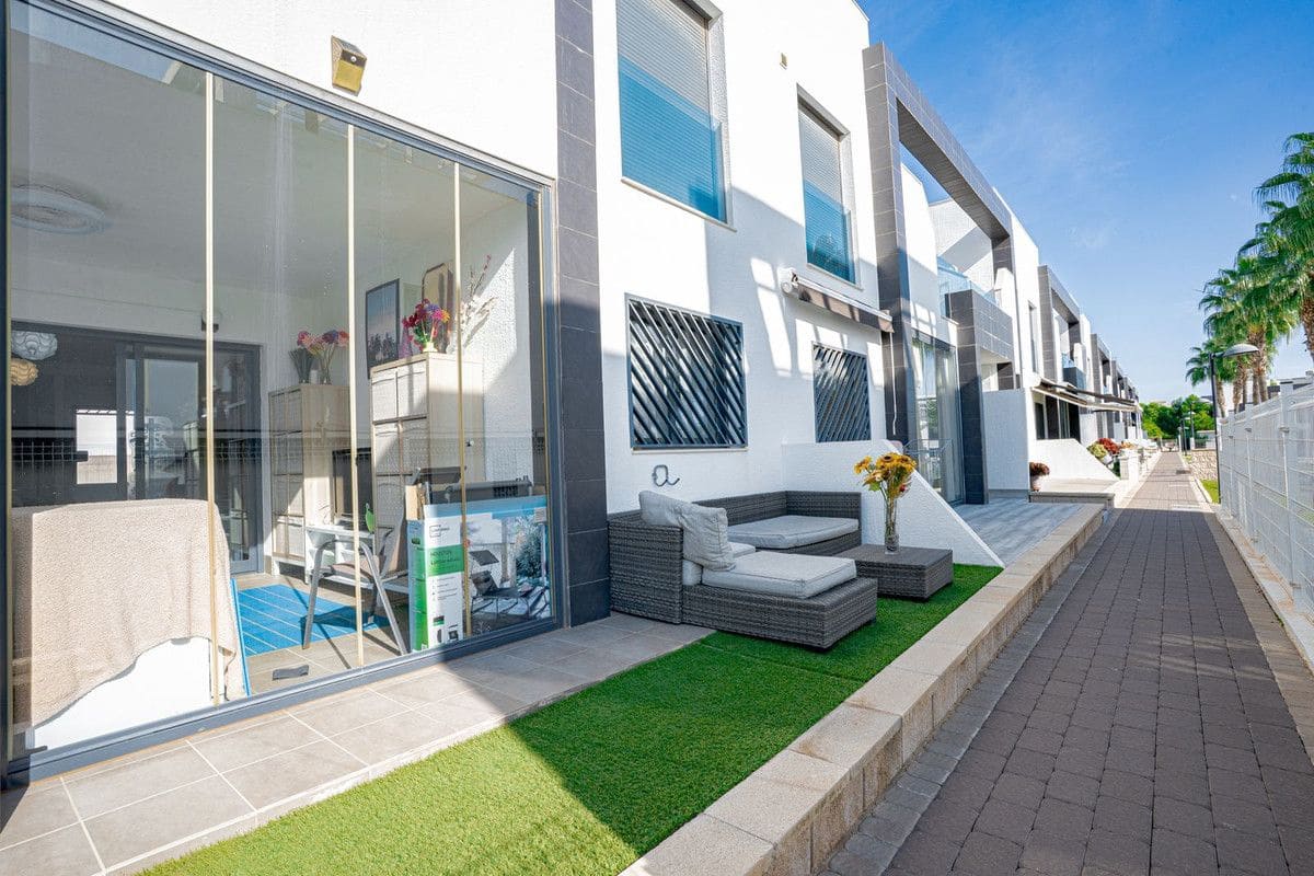 2 quarto Apartamento para venda em La Zenia com piscina - 273 700 € (Ref: 10106743)