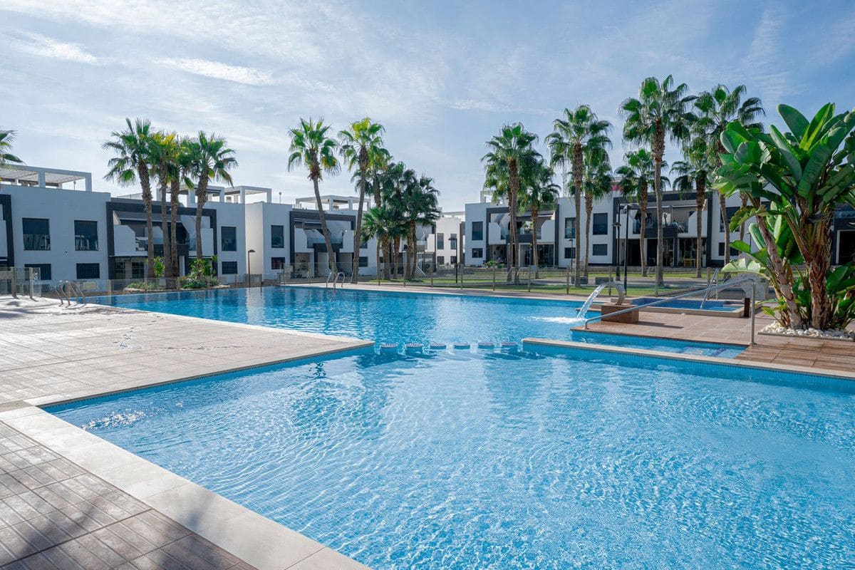 2 quarto Apartamento para venda em La Zenia com piscina - 273 700 € (Ref: 10106743)
