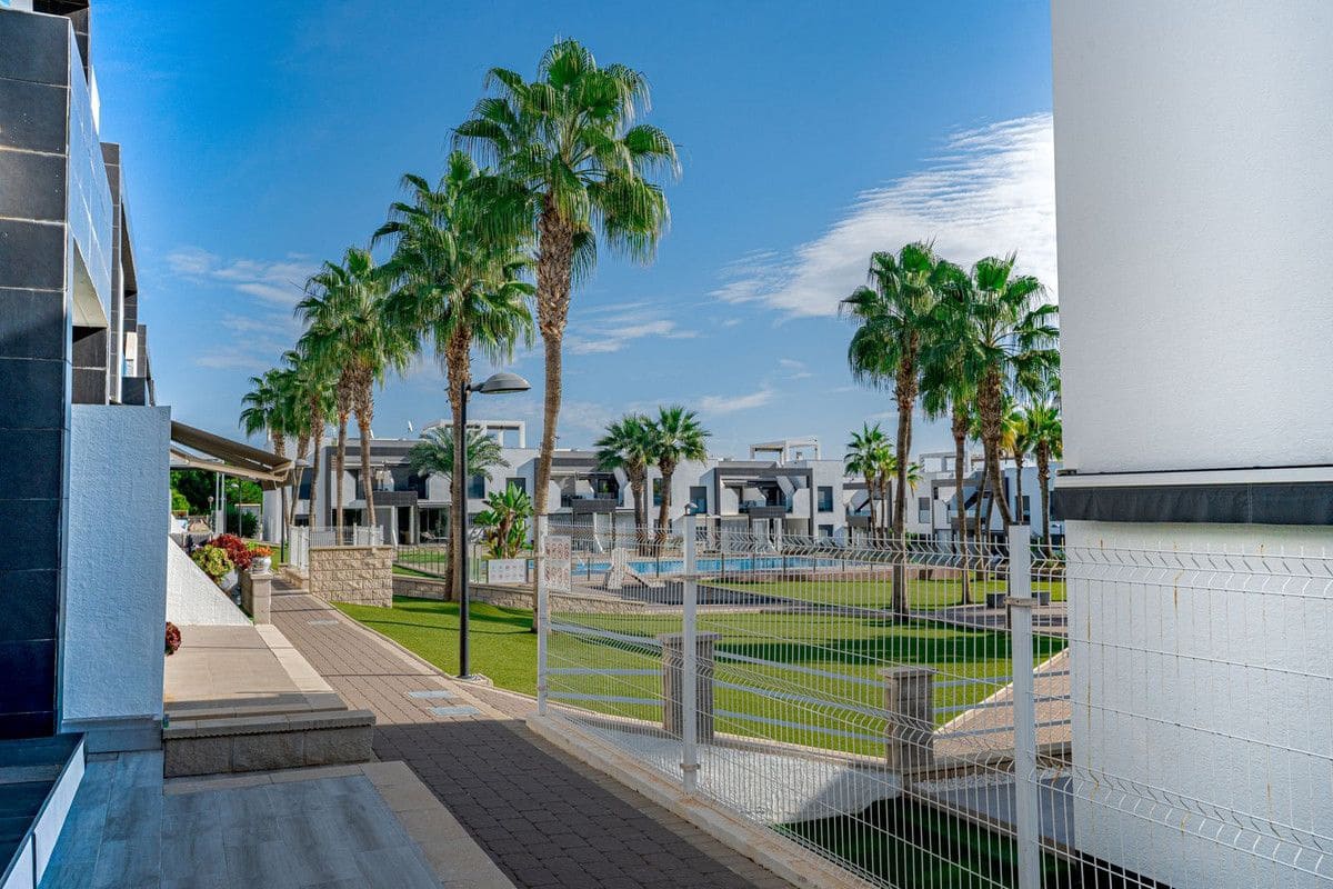 2 quarto Apartamento para venda em La Zenia com piscina - 273 700 € (Ref: 10106743)