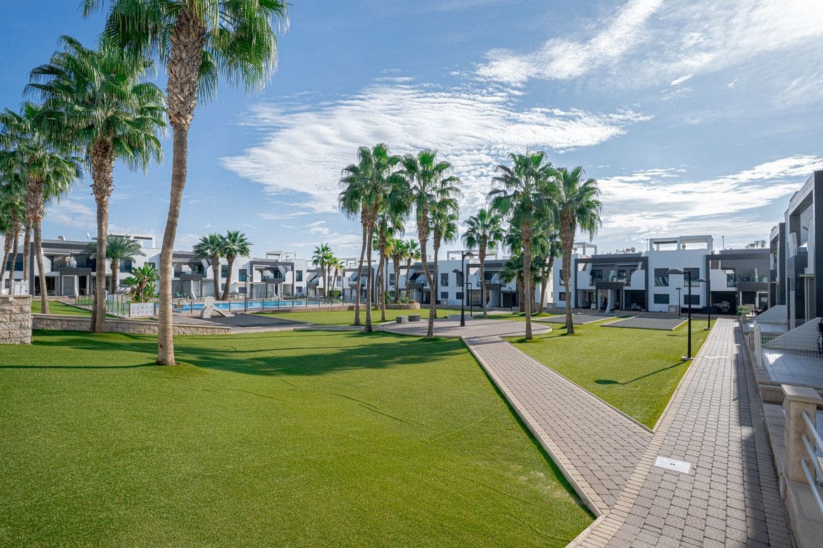 2 quarto Apartamento para venda em La Zenia com piscina - 273 700 € (Ref: 10106743)