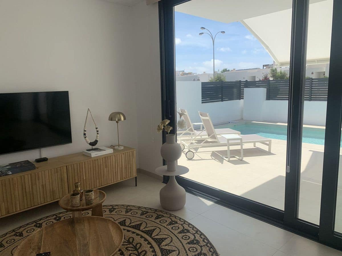 3 chambre Villa/Maison à vendre à Mar de Cristal avec piscine - 449 950 € (Ref: 10106756)