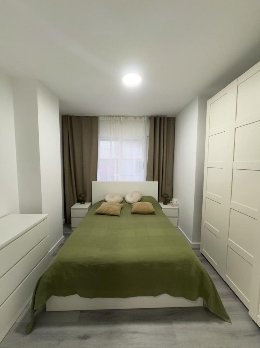 2 soveværelse Lejlighed til salg i Torrevieja med swimmingpool - € 189.000 (Ref: 10106819)
