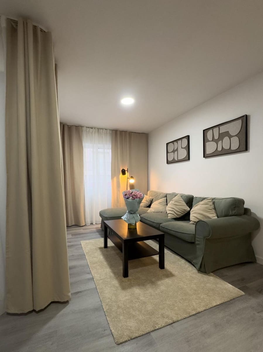 2 soveværelse Lejlighed til salg i Torrevieja med swimmingpool - € 189.000 (Ref: 10106819)