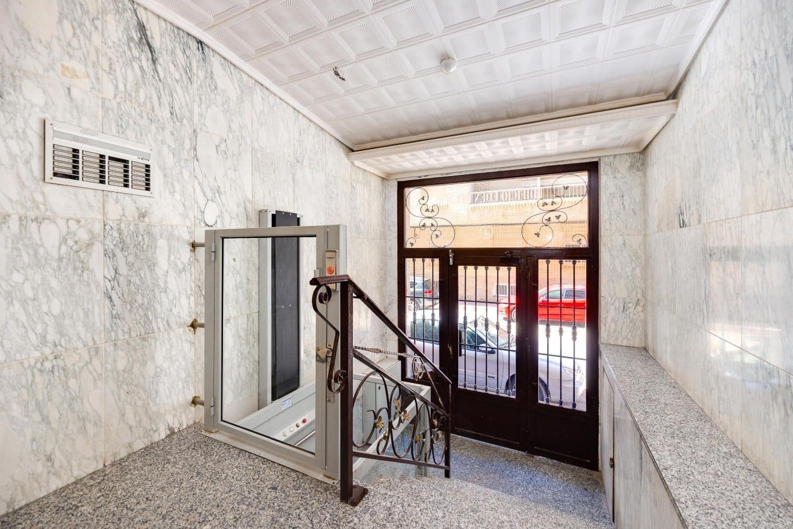 2 soveværelse Lejlighed til salg i Torrevieja - € 214.969 (Ref: 10106846)