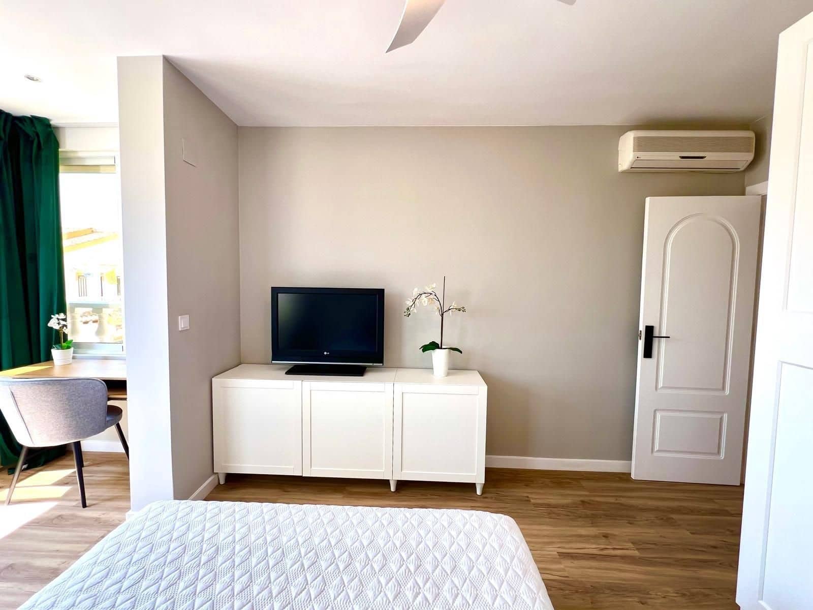 Casa de 3 habitaciones en Orihuela en venta con piscina - 279.000 € (Ref: 10106913)