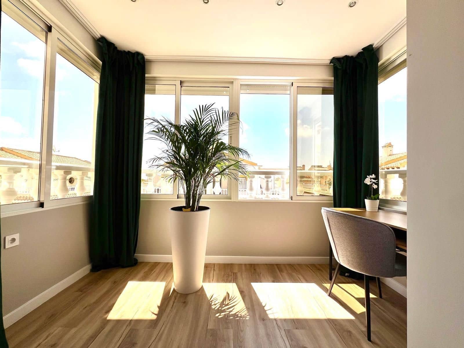 Casa de 3 habitaciones en Orihuela en venta con piscina - 279.000 € (Ref: 10106913)
