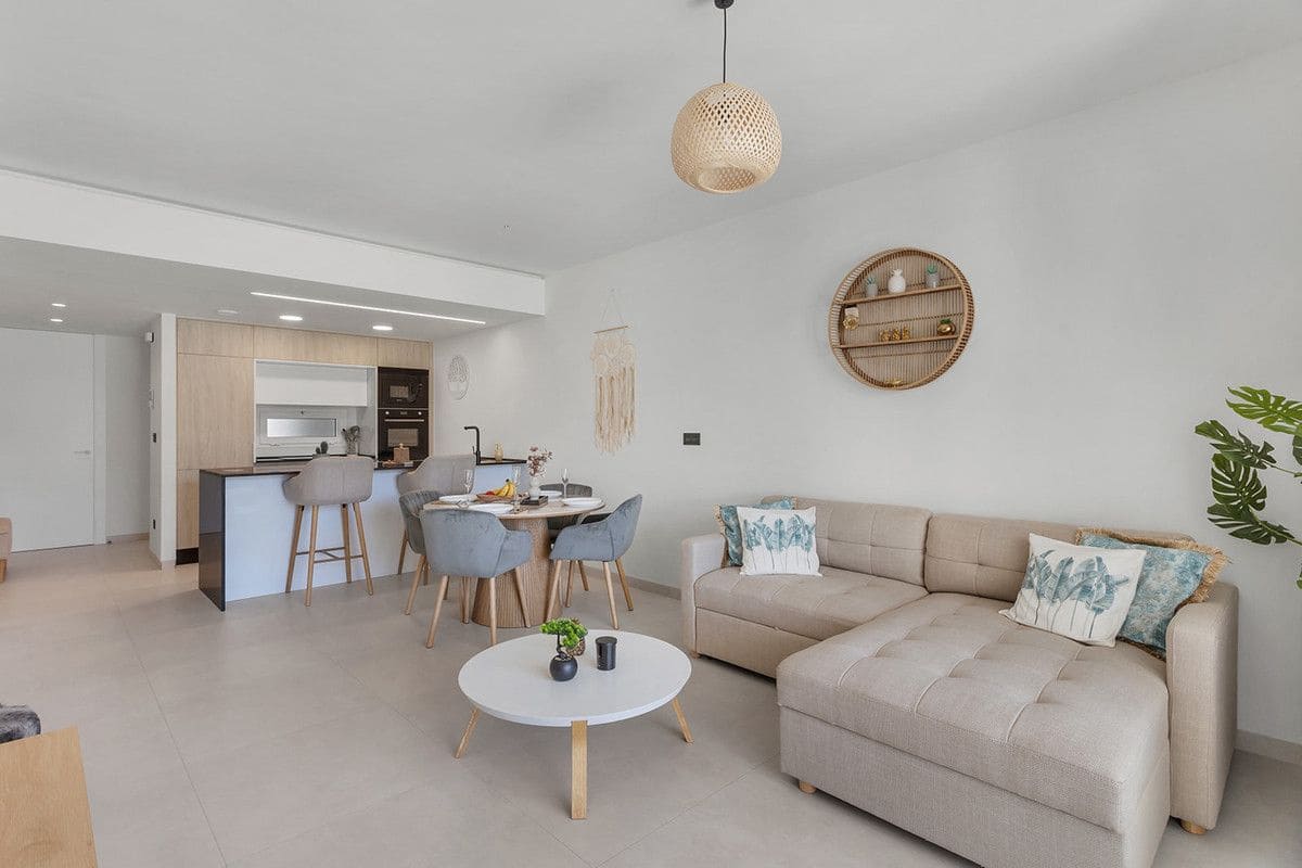2 soveværelse Lejlighed til salg i Guardamar del Segura med swimmingpool - € 295.000 (Ref: 10106927)