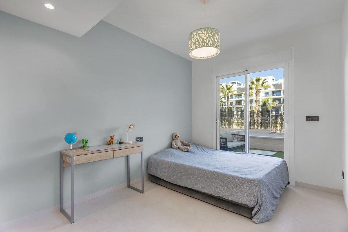 2 soveværelse Lejlighed til salg i Guardamar del Segura med swimmingpool - € 295.000 (Ref: 10106927)