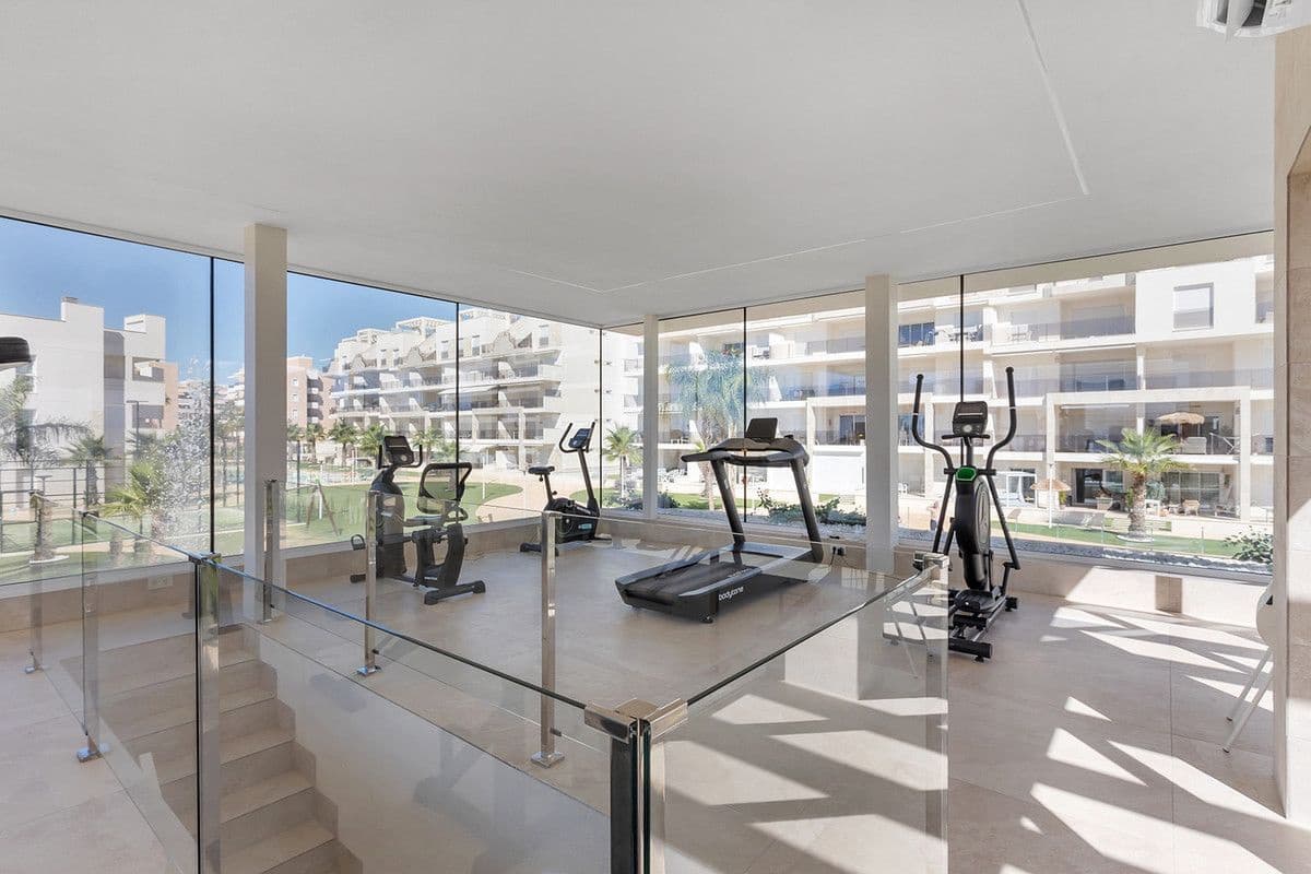 2 soveværelse Lejlighed til salg i Guardamar del Segura med swimmingpool - € 295.000 (Ref: 10106927)