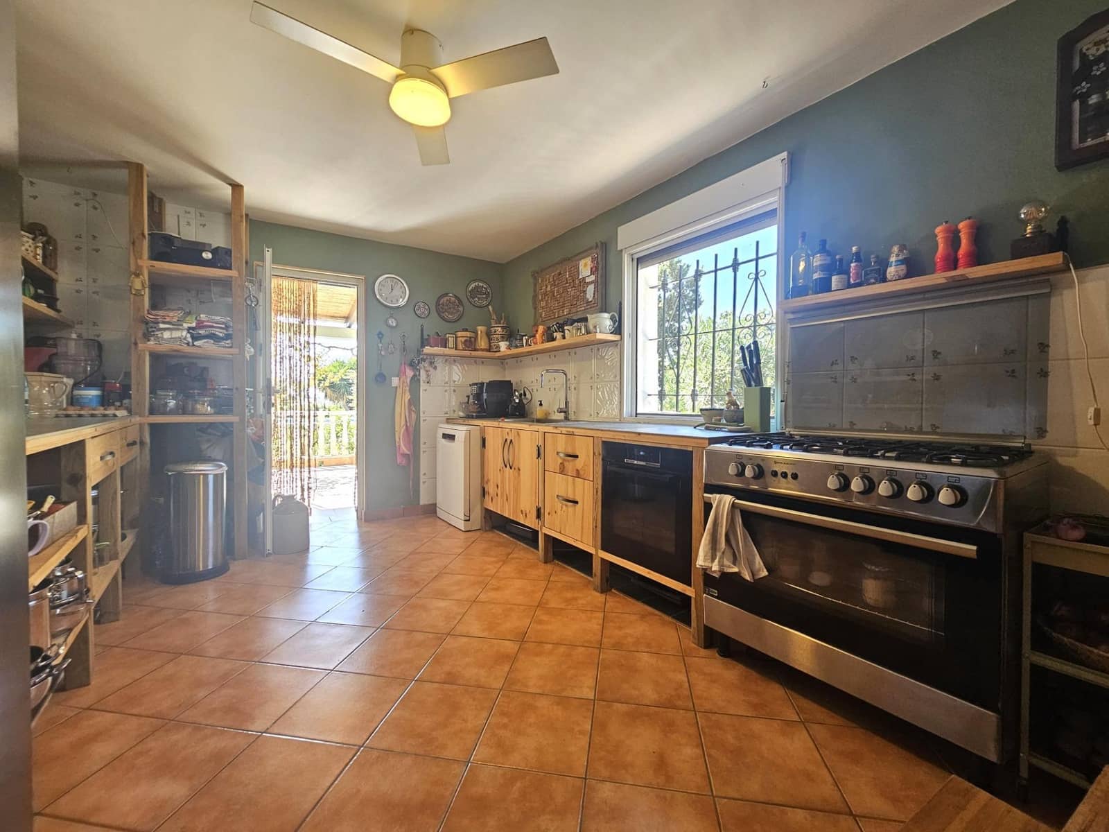 5 bedroom Villa for sale in Orihuela with pool - € 459,000 (Ref: 10107007)