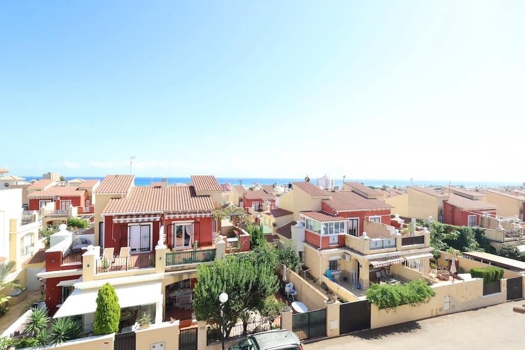 2 slaapkamer Appartement te koop in Torrevieja - € 210.000 (Ref: 10107010)