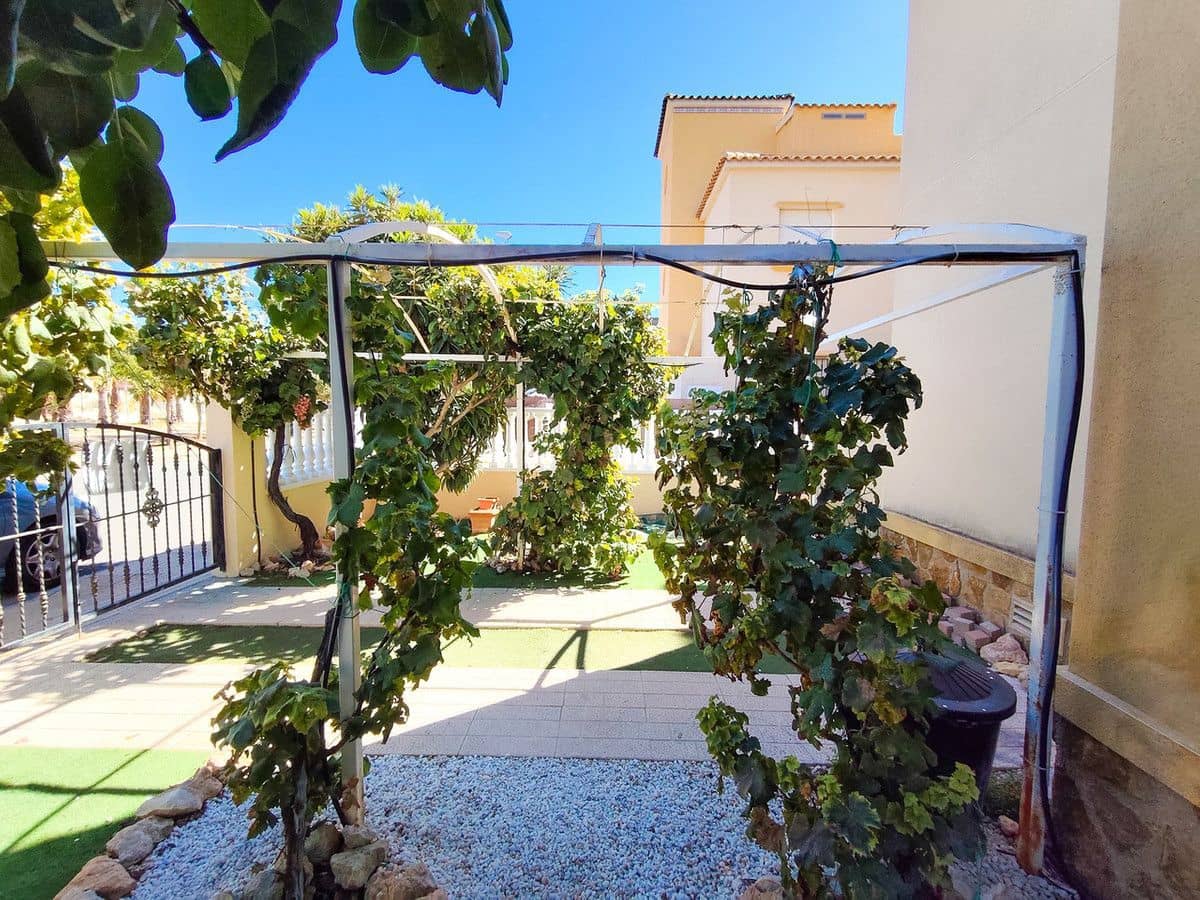 2 sovrum Lägenhet till salu i Orihuela Costa - 214 995 € (Ref: 10107028)
