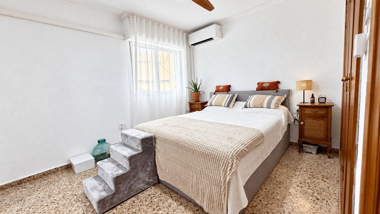 3 bedroom Apartment for sale in Alicante / Alacant city - € 279,000 (Ref: 10107085)