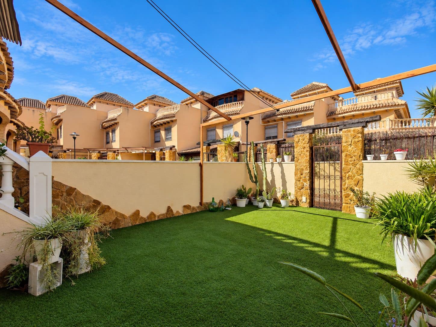 4 Zimmer Reihenhaus zu verkaufen in Guardamar del Segura - 269.000 € (Ref: 10107428)